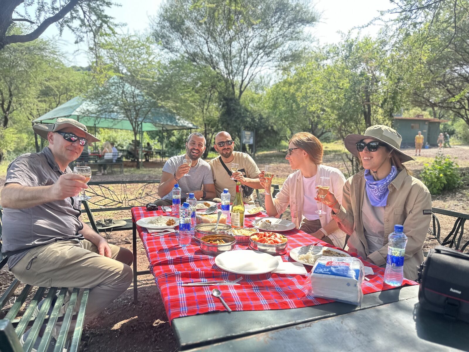 Safari dining